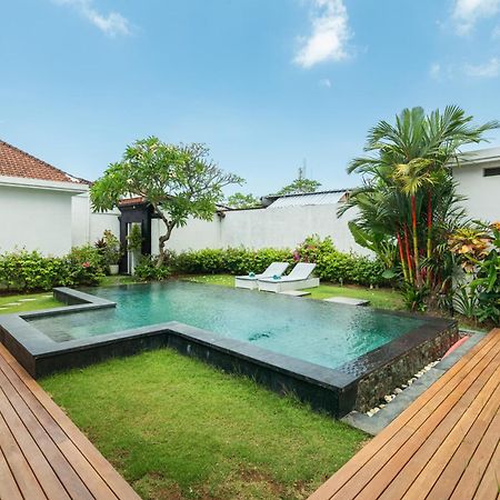 Modern 3 Bedrooms Villa Beach Walking Distance Seminyak Eksteriør bilde